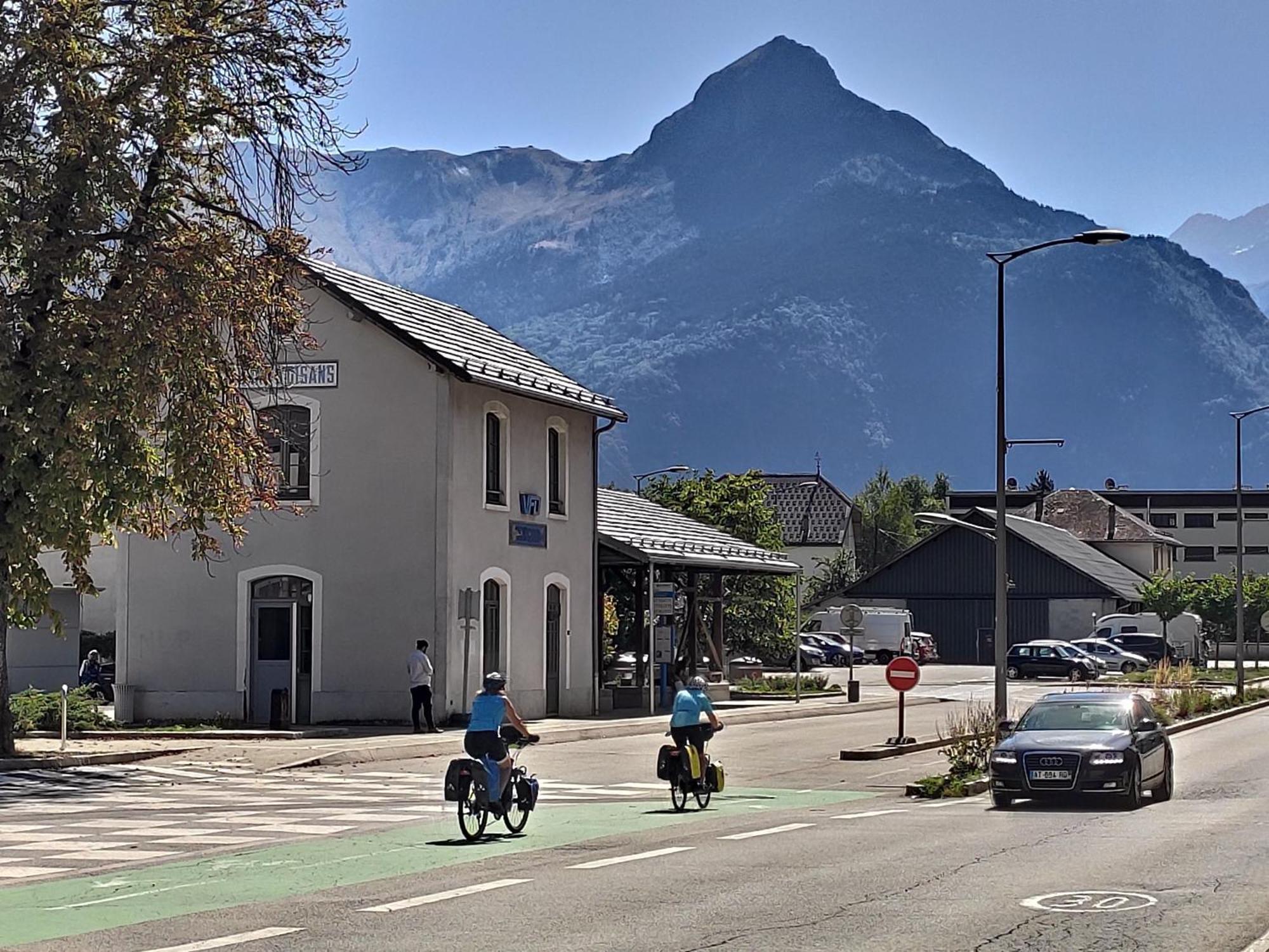 Appart 4 Ou 5 Pers - Bike Friendly Apartment Le Bourg-dʼOisans Екстериор снимка